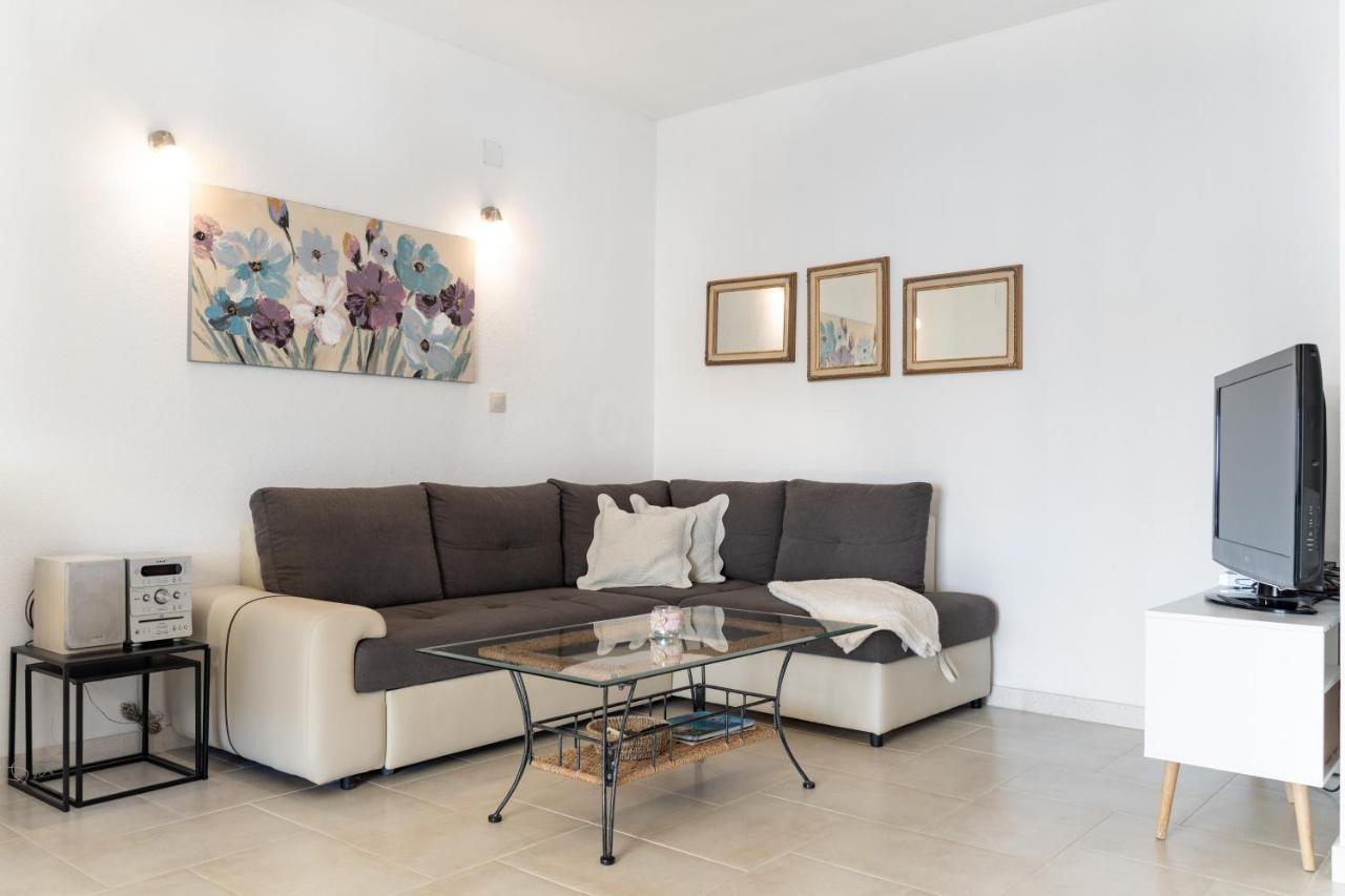 Apartments Siesta Сумартин Экстерьер фото