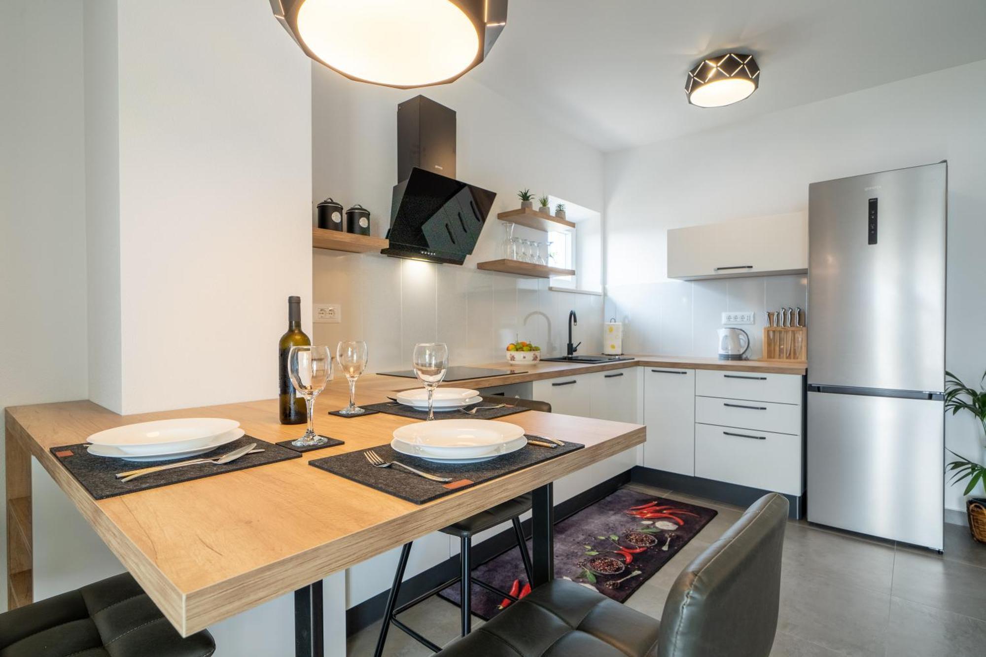 Apartments Siesta Сумартин Экстерьер фото