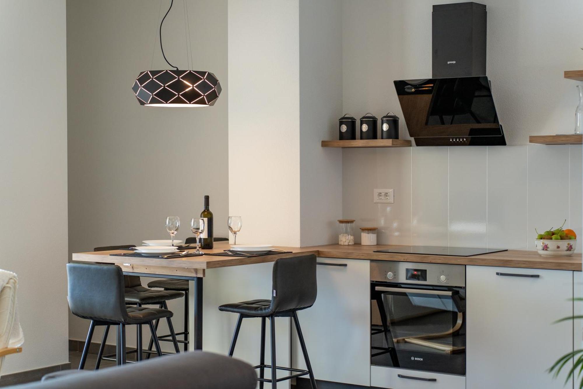 Apartments Siesta Сумартин Экстерьер фото