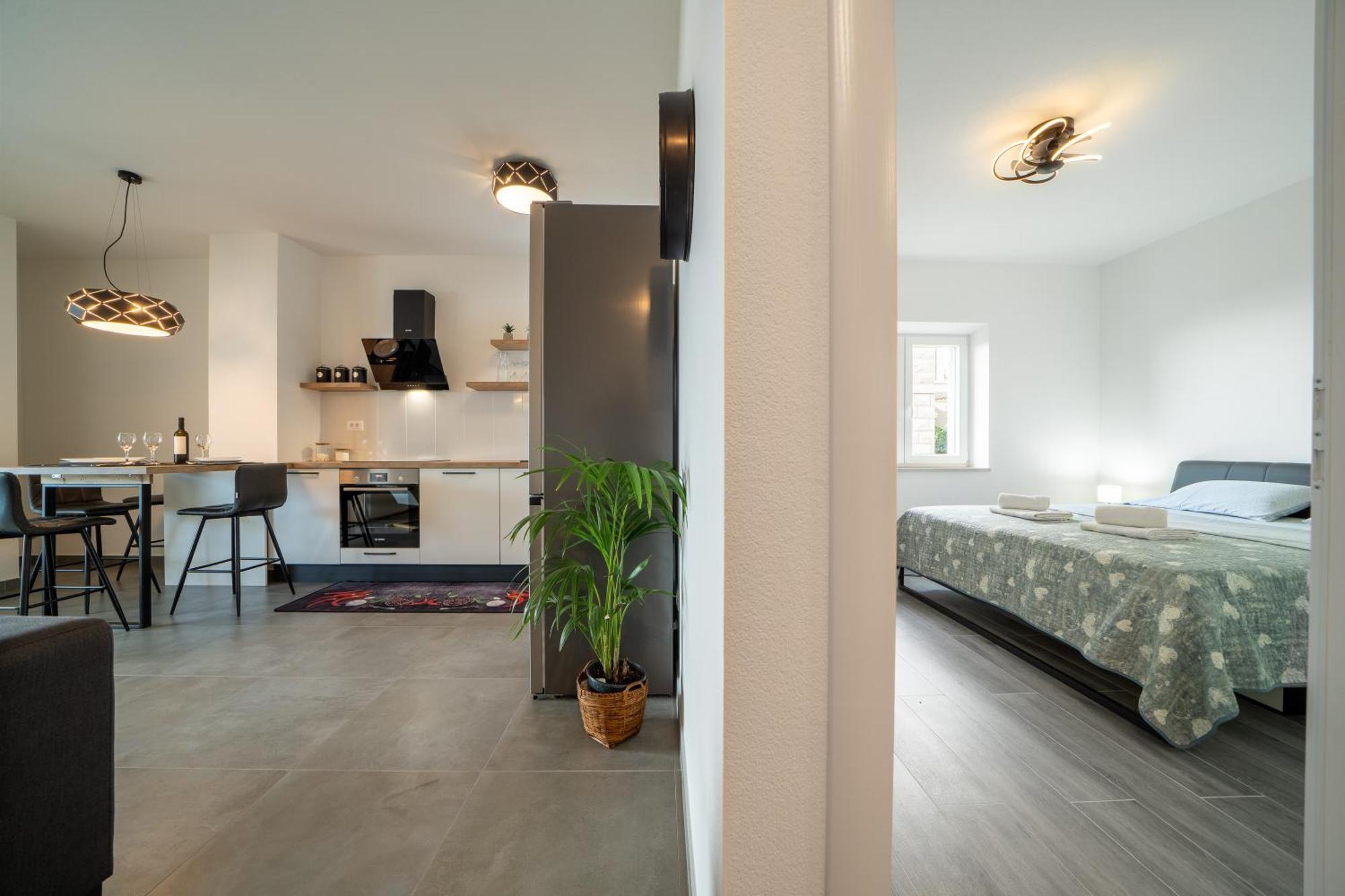 Apartments Siesta Сумартин Экстерьер фото